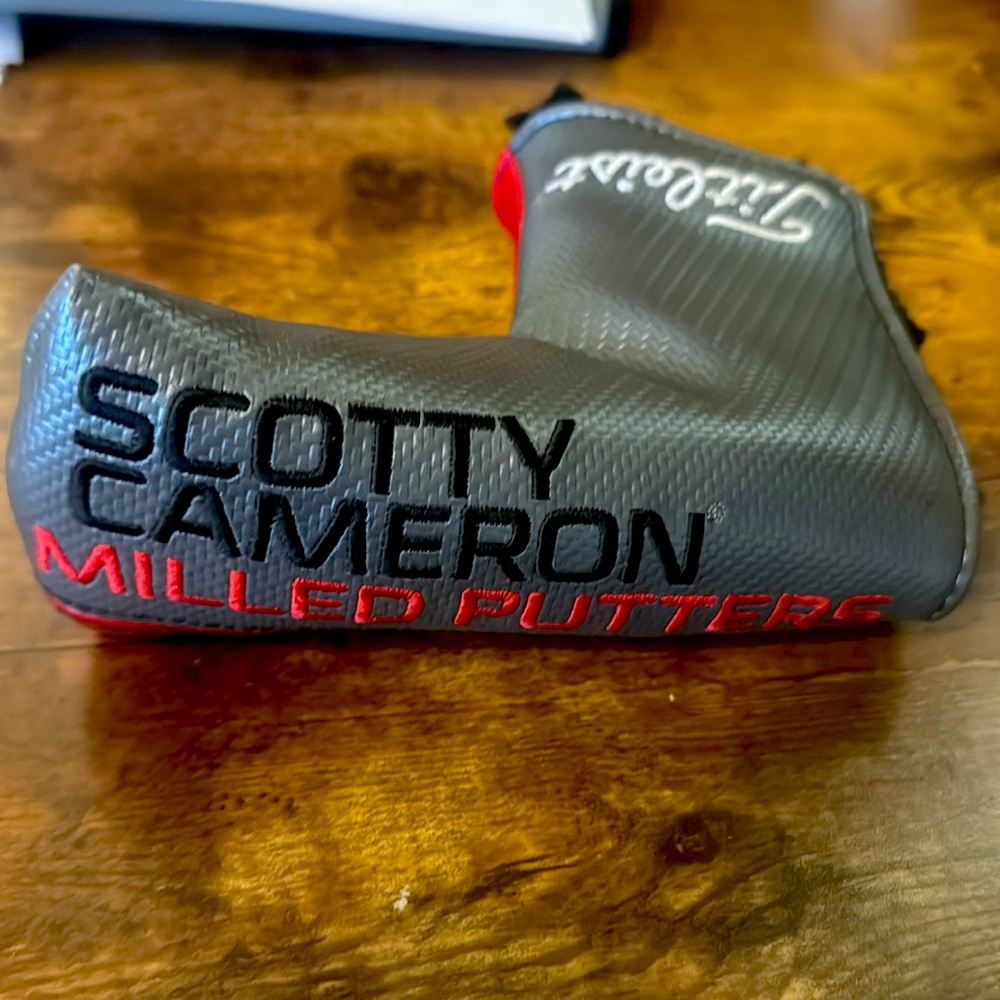 Scotty Cameron putter cover